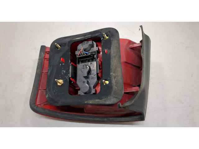 Задний фонарь          