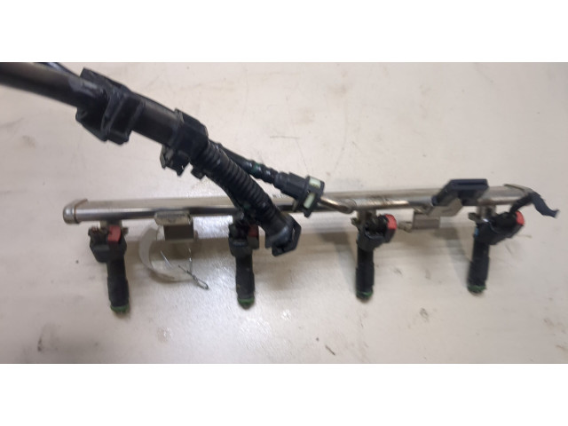 Форсунка топливная  Jeep Compass 2017-    4627890AB, 4593987AC     