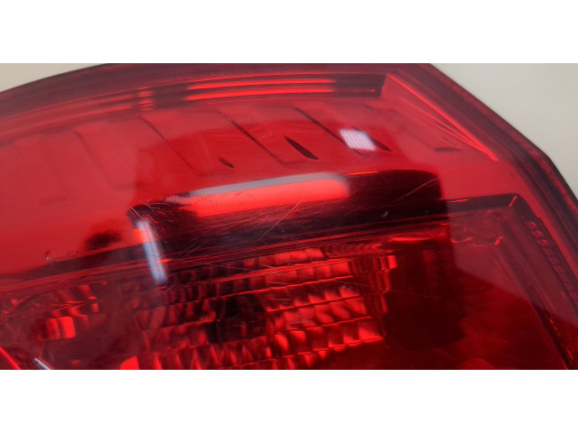 Задний фонарь          