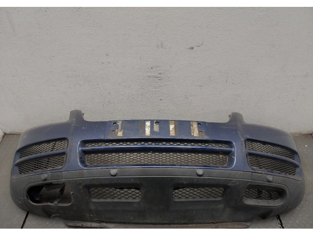 Бампер  Volkswagen Touareg 2002-2007 передний   