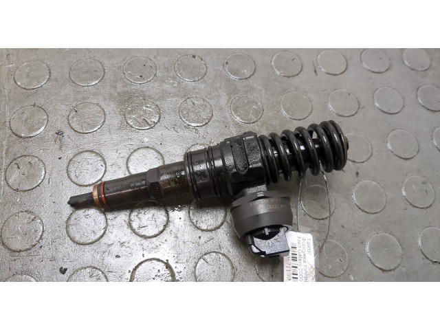 Форсунка топливная  Ford Galaxy 2000-2006    038130073BA     