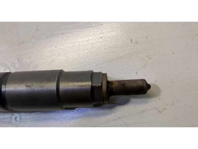 Форсунка топливная  Opel Meriva 2010-    55570012     