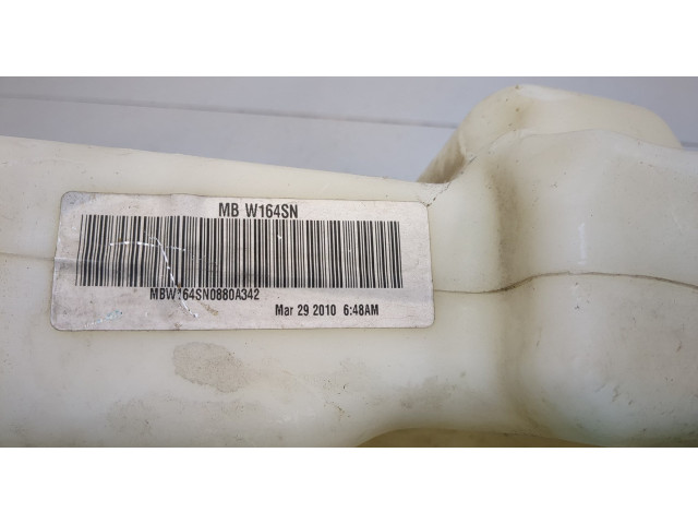 Бачок омывателя  Mercedes GL X164 2006-2012    