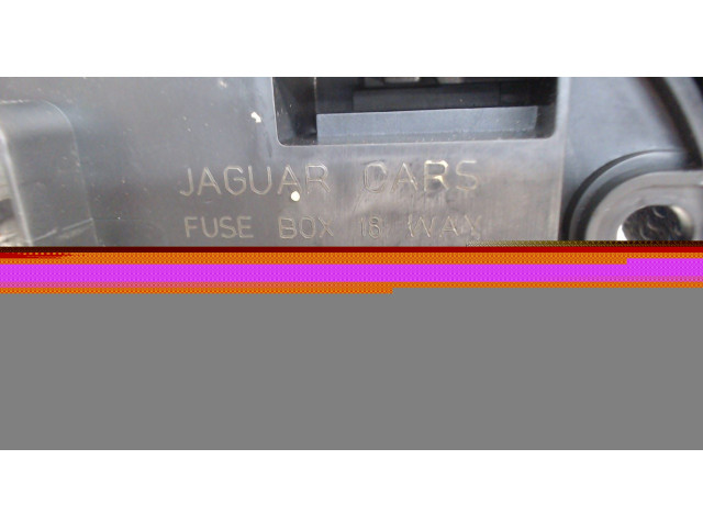 Блок предохранителей Jaguar XK 1996-2004 4.0