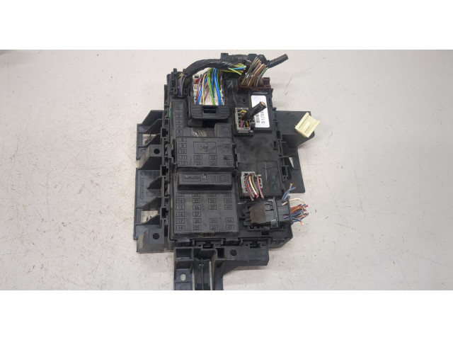 Блок предохранителей  Ford Explorer 2010-2015         