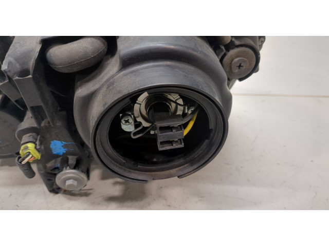 Фара передняя  KIA Sorento 2002-2009 правая 