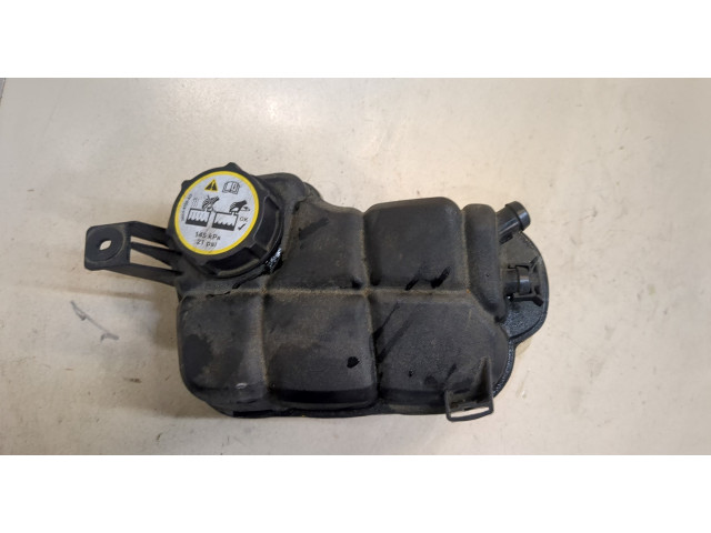 Бачок расширительный Land Rover Discovery Sport 2014-2022 LR060349, FK728K218AA, J9C1432