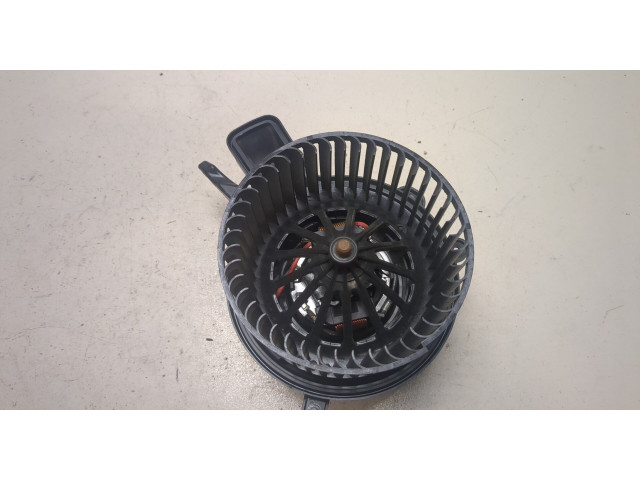 Моторчик печки  Cadillac Escalade 3 2006-2014        