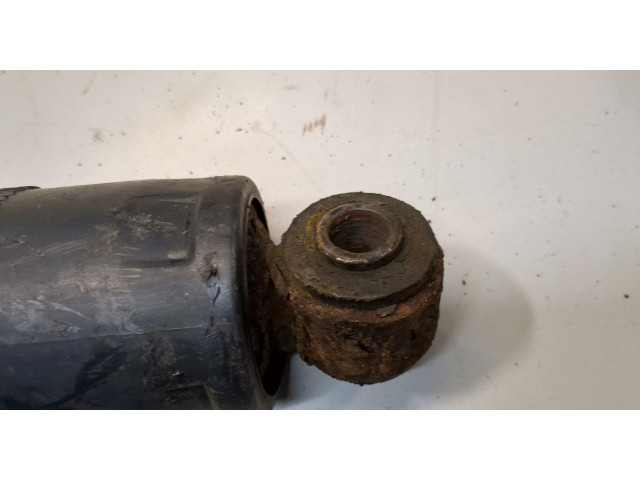 Стойка амортизатора  Chevrolet Tahoe 2006-2014      