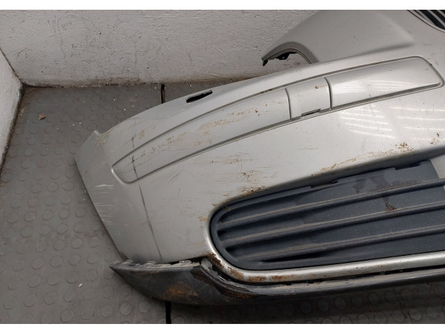 Бампер  Volvo V50 2004-2007 передний    