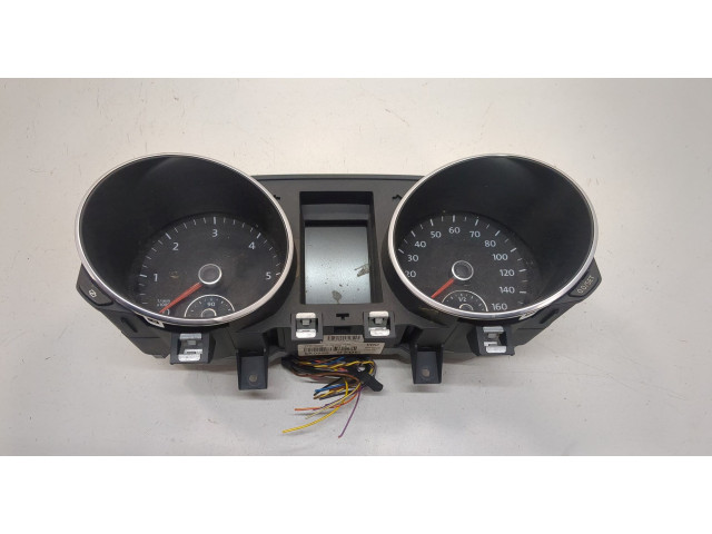 Панель приборов  Volkswagen Golf 6 2009-2012            