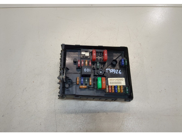 Блок предохранителей Volkswagen Golf 6 2009-2012 1K0937125D