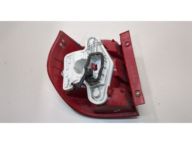 Задний фонарь     5L0945096, 5L0945112     