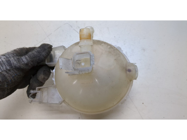 Бачок расширительный  Peugeot Expert 2016-2025 9821049380   