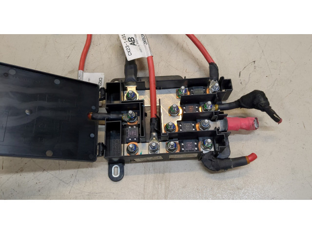 Блок предохранителей Jaguar XF 2007–2012
