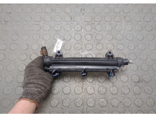 Форсунка топливная Skoda Fabia 2007-2014 03E906031C, 03E133320A