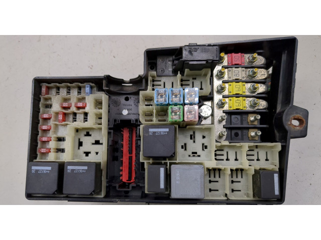 Блок предохранителей  Ford Focus 2 2005-2008         