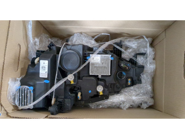 Фара передняя  Volkswagen ID.4 правая 