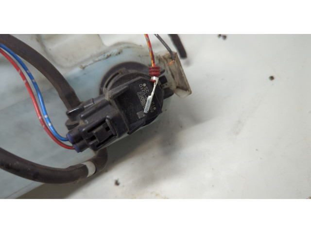 Бачок омывателя Mazda CX-5 2012-2017 KD4567480