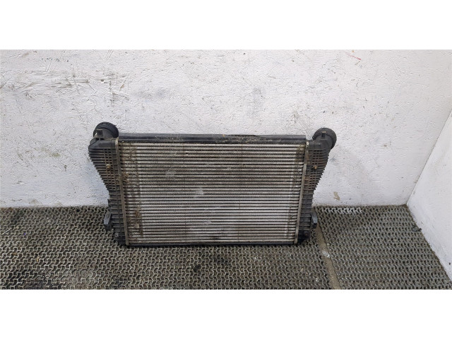 Интеркулер  Volkswagen Jetta 5 2004-2010 1.9  1K0145803L    