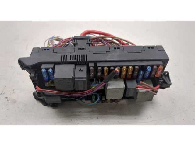 Блок предохранителей Mercedes CLS C219 2004-2010