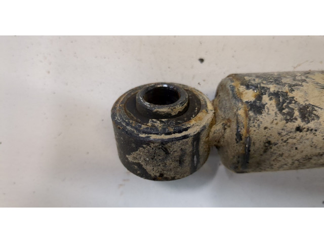 Стойка амортизатора  Suzuki Jimny 1998-2012      