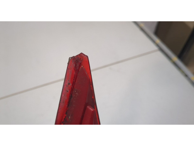 Задний фонарь        Peugeot 5008 2009-2016 