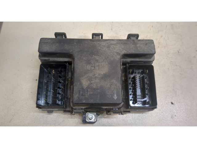 Блок предохранителей  Lincoln MKZ 2012-2020         