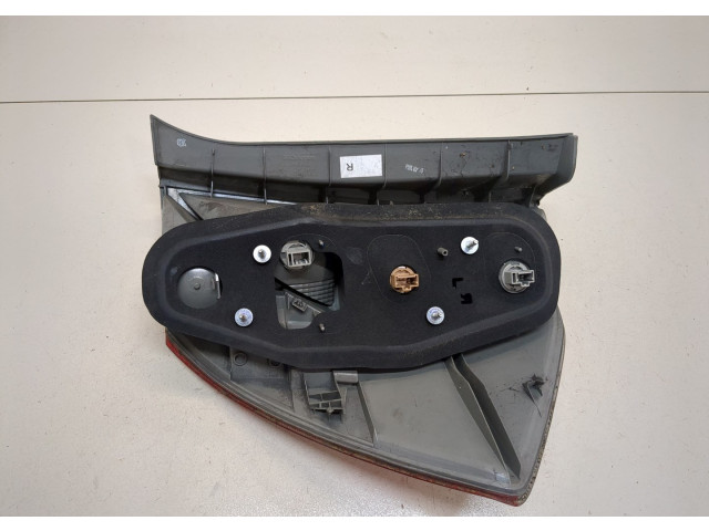 Задний фонарь