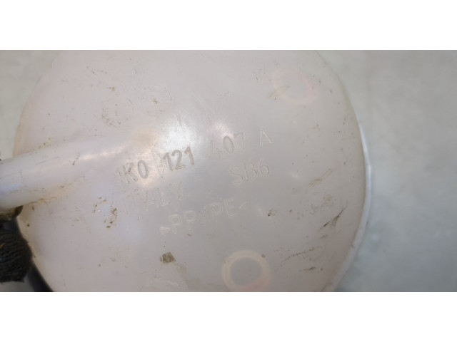 Бачок расширительный Skoda Yeti 2013-2018 1K0121407A 1.6