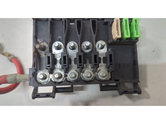 Блок предохранителей  Volkswagen Transporter 4 1991-2003         