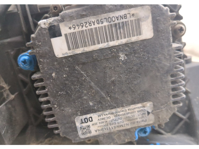 Фара передняя Nissan Pathfinder 2004-2014 левая