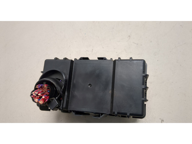 Блок предохранителей GMC Terrain 2017-2024 35048788