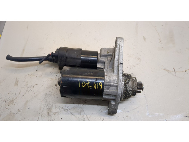 Стартер  Volkswagen Golf 5 2003-2009 1.6  02M911023   