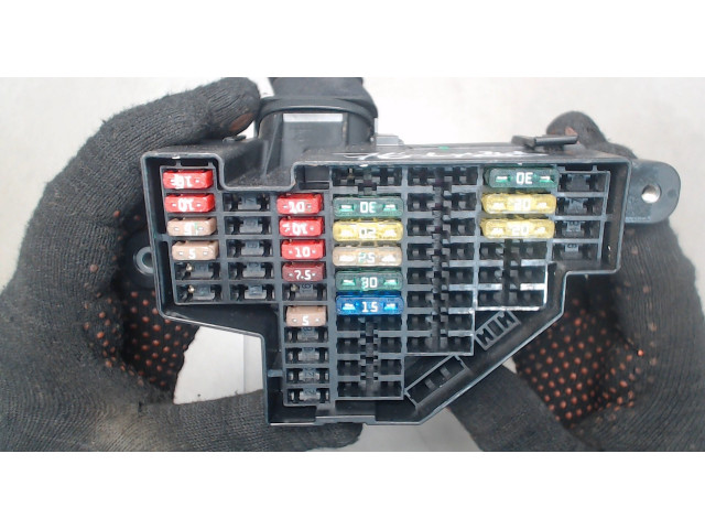 Блок предохранителей Volkswagen Jetta 5 2004-2010 3c2941823 1.9