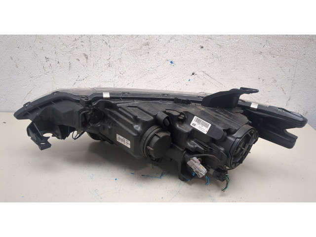 Фара передняя Mitsubishi Outlander 2018- правая