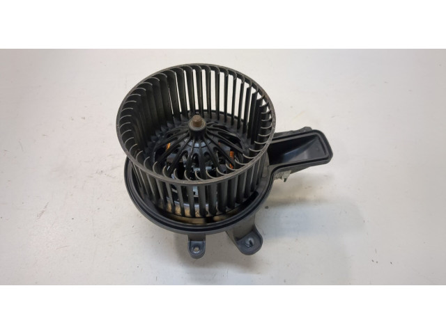 Моторчик печки  Chevrolet Tahoe 2006-2014 84879262    84879262   