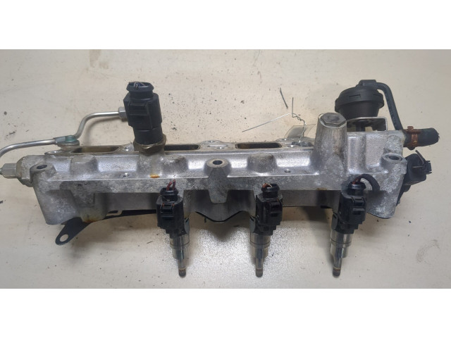 Форсунка топливная  Volkswagen Golf Plus         