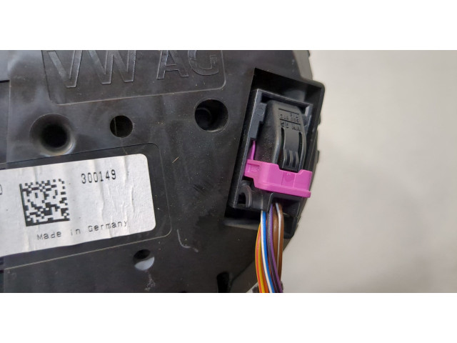 Панель приборов Skoda Octavia (A7) 2013-2023