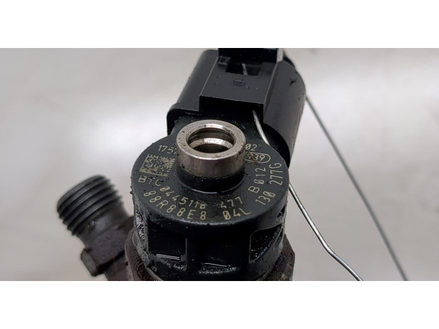 Форсунка топливная Volkswagen Golf 7 2012-2020 04L130277AJ