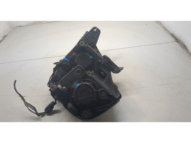 Фара передняя  SsangYong Rexton 2001-2007 правая 