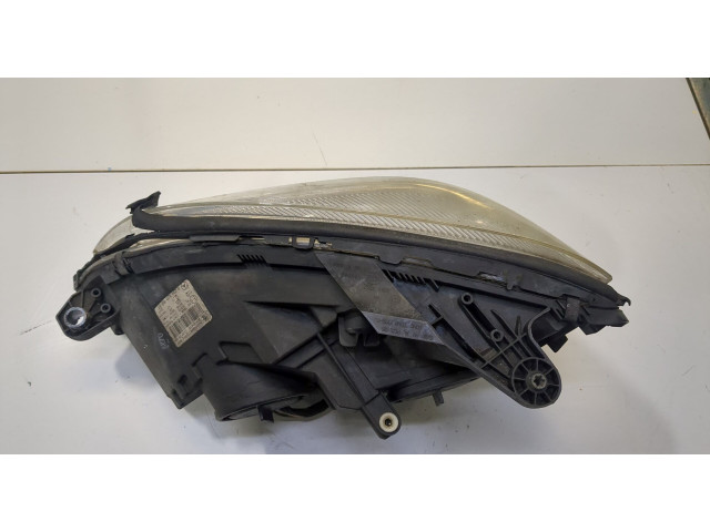 Фара передняя  Mercedes C W204 2007-2013 правая 