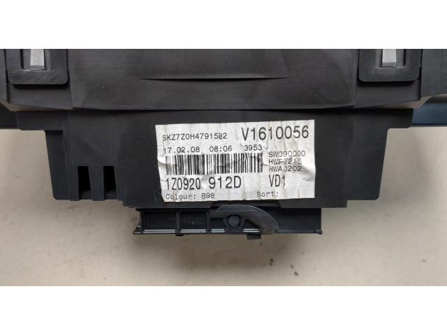 Панель приборов Skoda Octavia (A5) 2004-2013 1Z0920912D