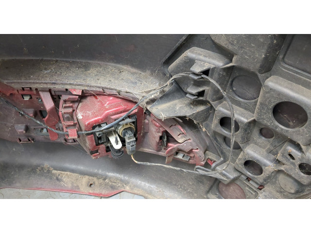 Бампер  Peugeot 5008 2009-2016 передний   