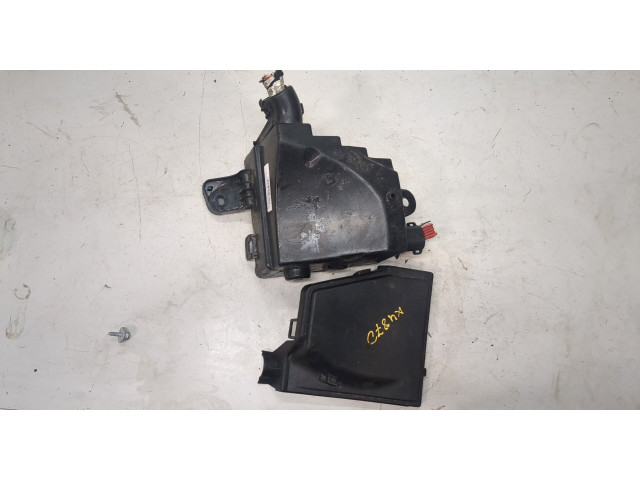 Блок реле Dacia Duster 2010-2017 1.5