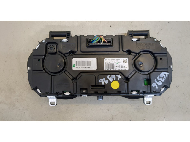 Панель приборов Dacia Duster 2017-2024