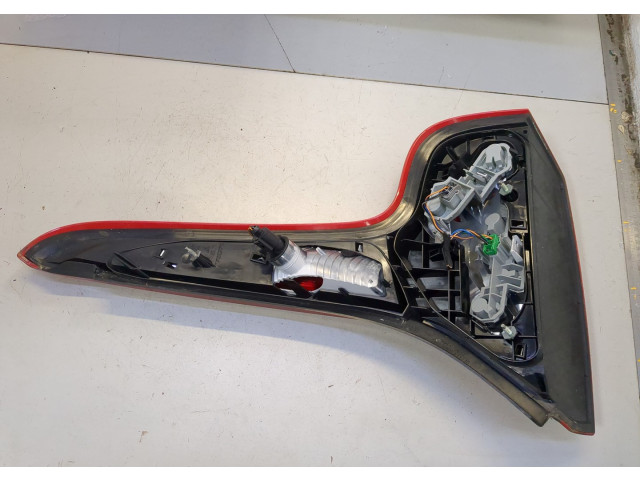 Задний фонарь