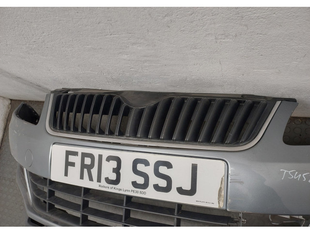 Бампер  Skoda Fabia 2007-2014 передний   