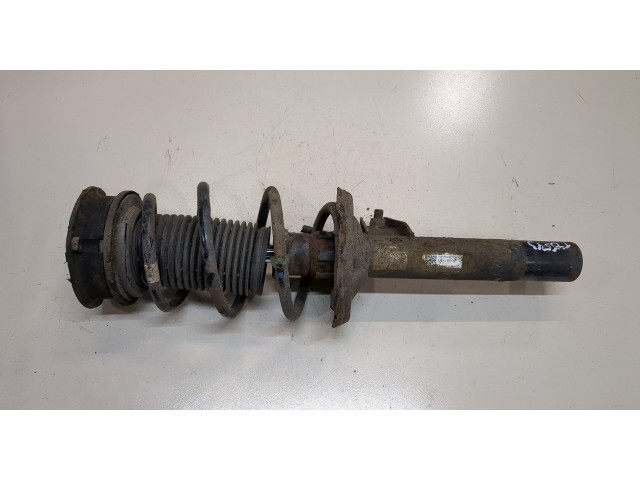 Стойка амортизатора Skoda Octavia (A7) 2013-2017