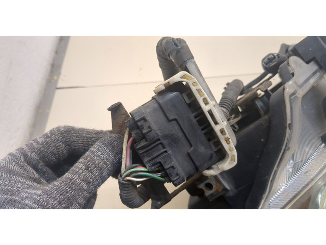 Фара передняя Lexus IS 2005-2016 левая